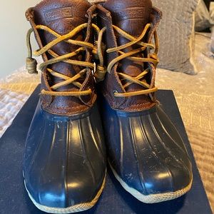 Sperry Boots - tan and navy blue